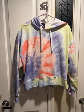 Nike Women's Dri-FIT Tie-Dye Cropped Hoodie